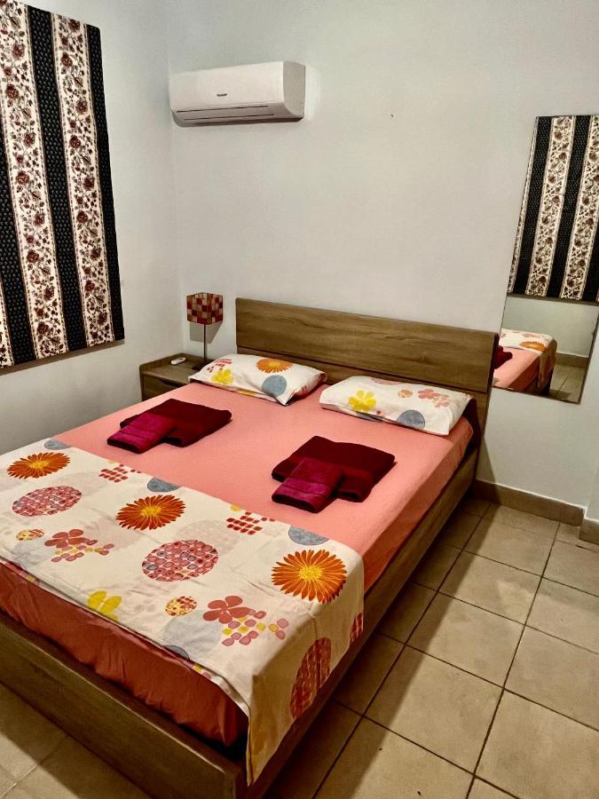 Cyprus-Grecian Sea Apartment Larnaca Ngoại thất bức ảnh